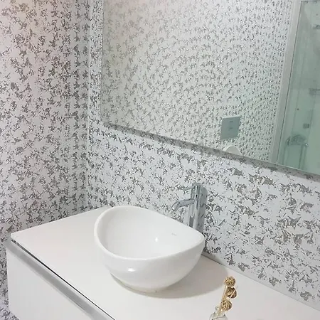 Saygin Müşterilerimiz Için Kaliteli Bir Yasam Alanı. *